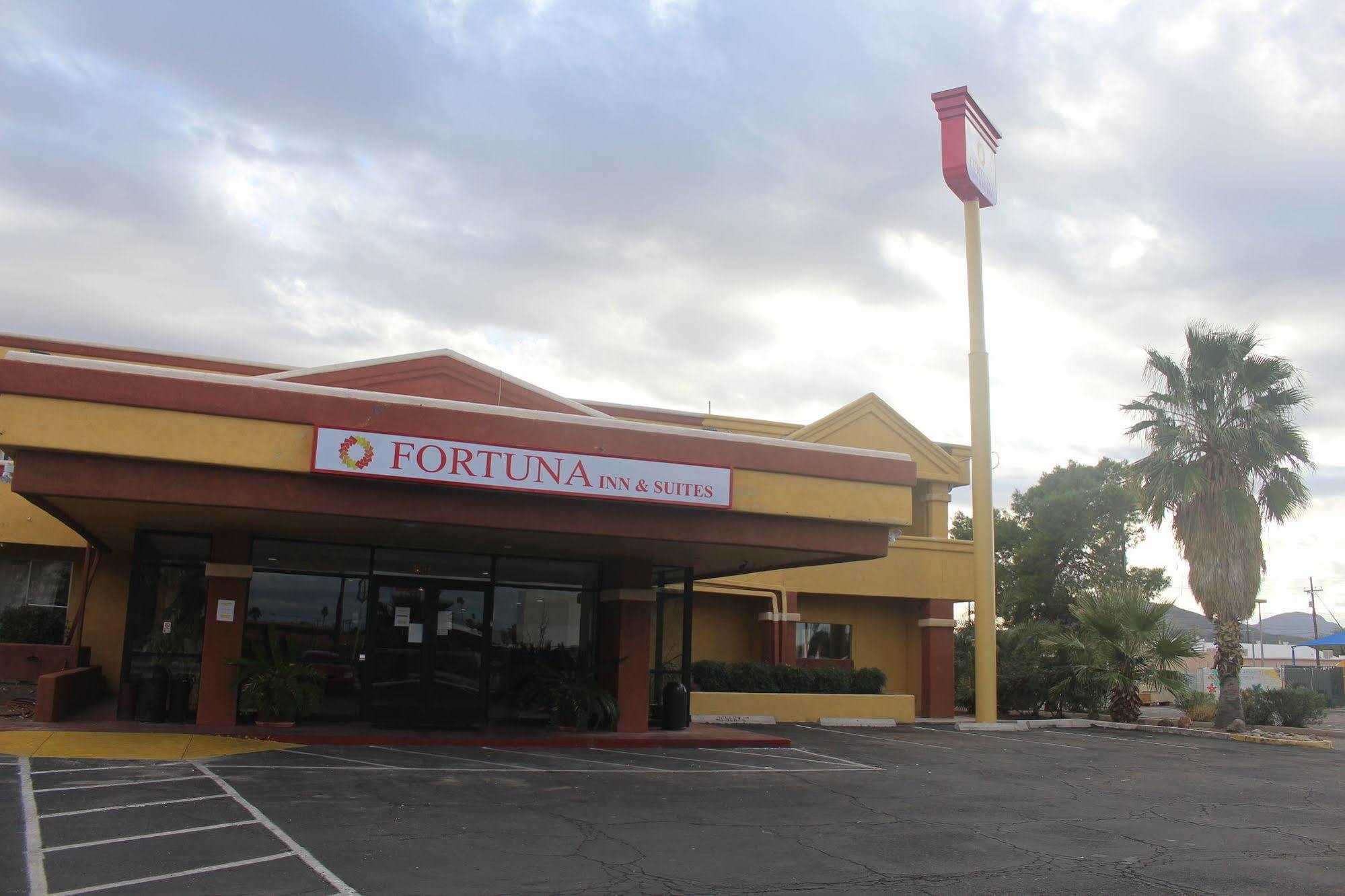 Fortuna Inn And Suites Tucson Exterior foto
